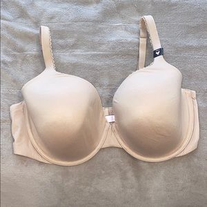 Victoria’s Secret 34DD bra